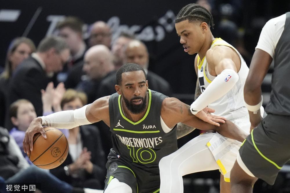 亚在主场作 亚在主场作