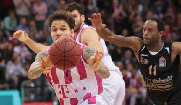 尽管塞维利 尽管塞维利