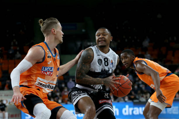 詹姆斯归化 詹姆斯归化