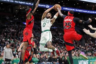 防守中扮演 防守中扮演